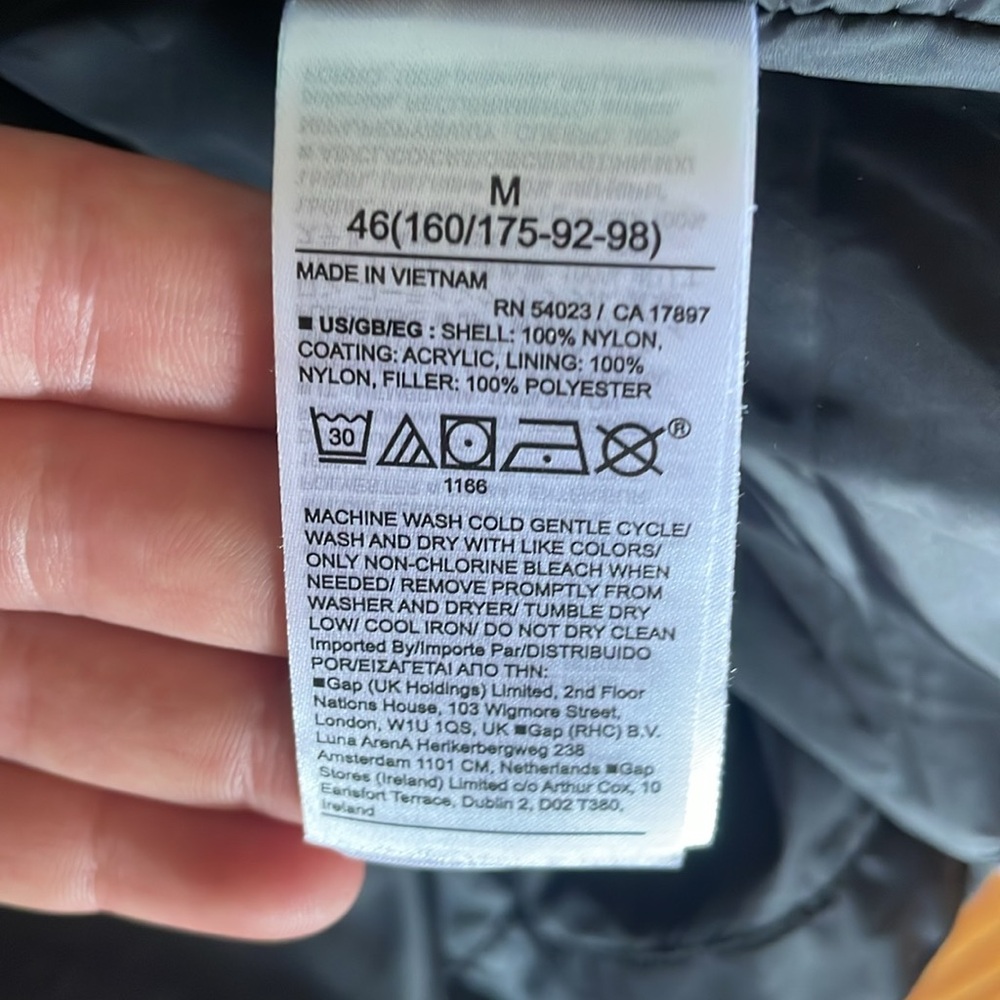 GAP Cold Control Puffer Vest - Picture 8 of 8